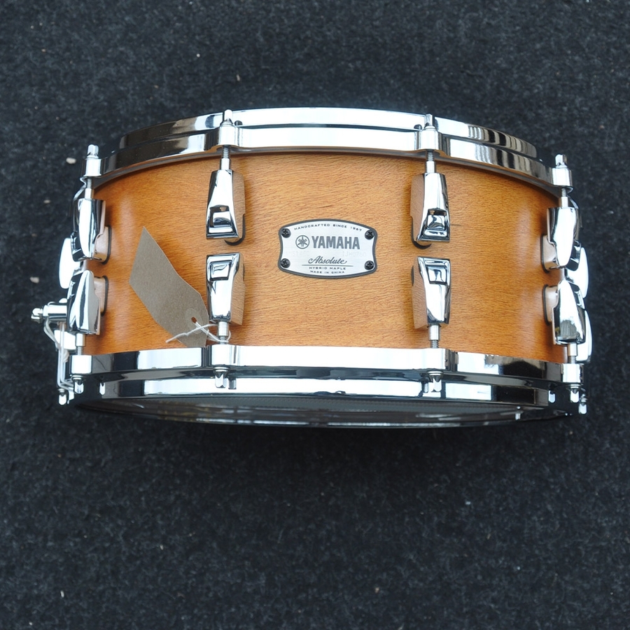 Yamaha 14" x 6" Maple Custom Hybrid Vintage Natural Snare Drum *Ex Demo*